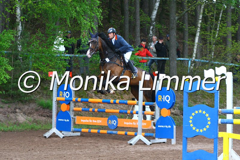 005L5266_No Limit_Spring M mit Stechen.JPG